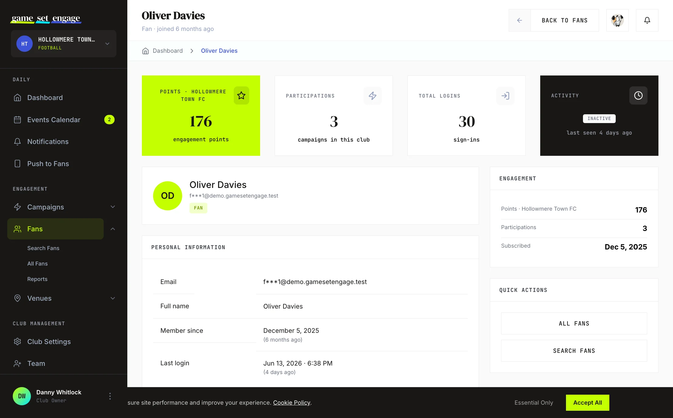 A fan's profile page showing their points, participations, login count, and personal details